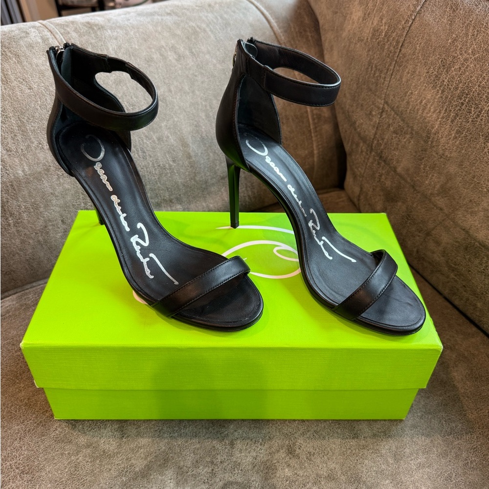 Black Stiletto Heels by Oscar de la Renta
